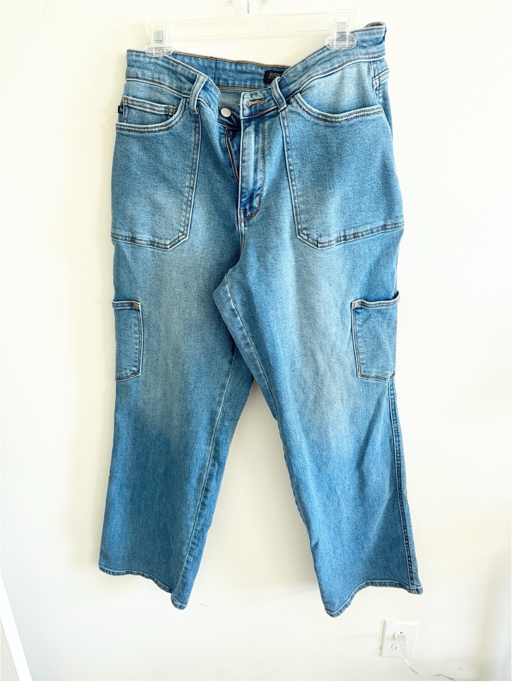 Judy blue 90s straight fit stretch cargo jeans size 14 W
